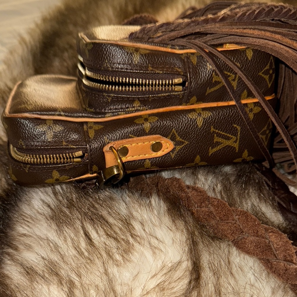 Brown Fringe Designer Crossbody Bag - Picture 9 of 11